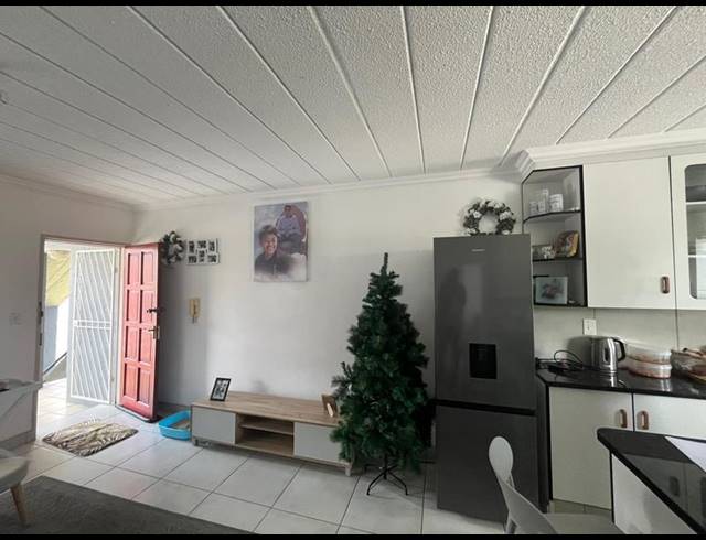 2 BEDROOM APARTMENT FOR SALE IN LINMEYER